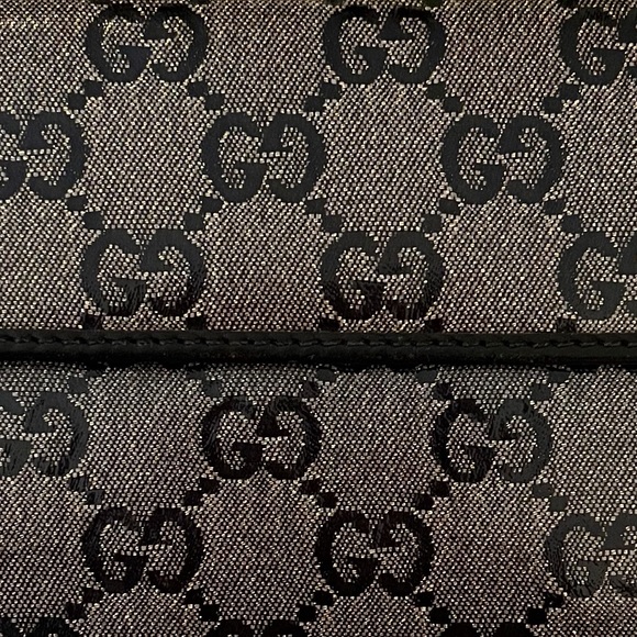 Authentic Gucci GG Supreme Continental Navy Coated Canvas Wallet - Picture 14 of 15